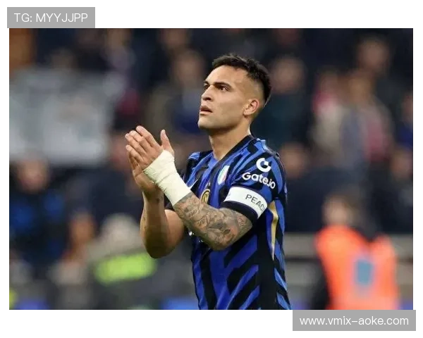 德比战后劳塔罗低头不语，国际米兰更衣室气氛凝重