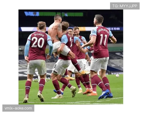 贡萨洛·拉莫斯补时远射破门,巴黎5-0大胜雷恩